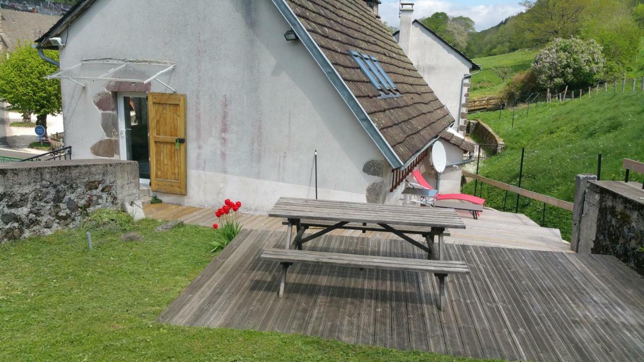 Maison Du Pays De Salers Dans Le Parc Des Volcans D'Auvergne Saint-Projet-de-Salers Zewnętrze zdjęcie