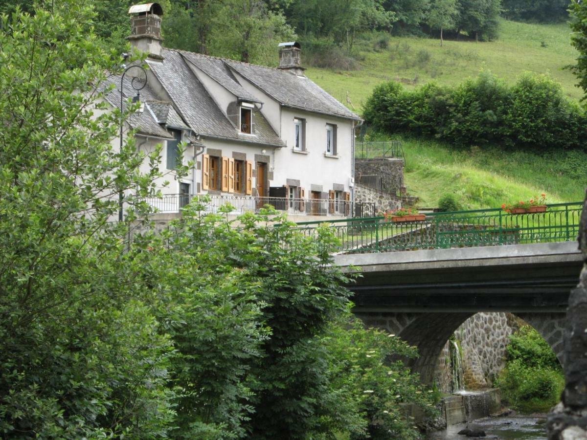 Maison Du Pays De Salers Dans Le Parc Des Volcans D'Auvergne Saint-Projet-de-Salers Zewnętrze zdjęcie